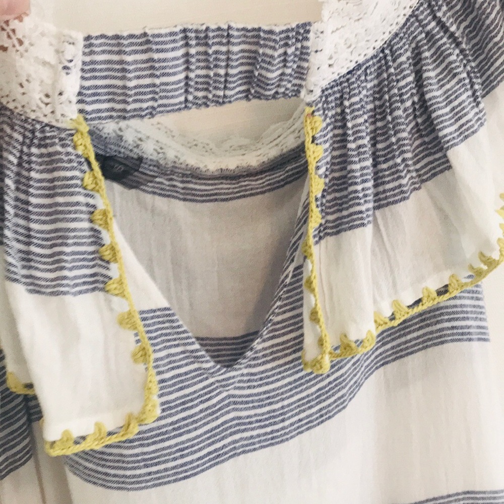 Never worn cover up, off the shoulder! - Picture 4 of 4